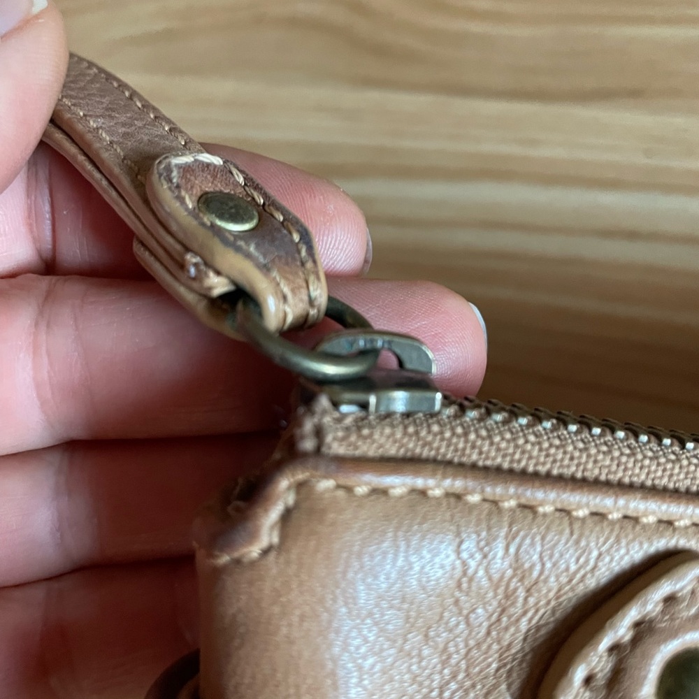 Cute Cole Haan Soft Leather Large Wristlet/Bag - Picture 8 of 16